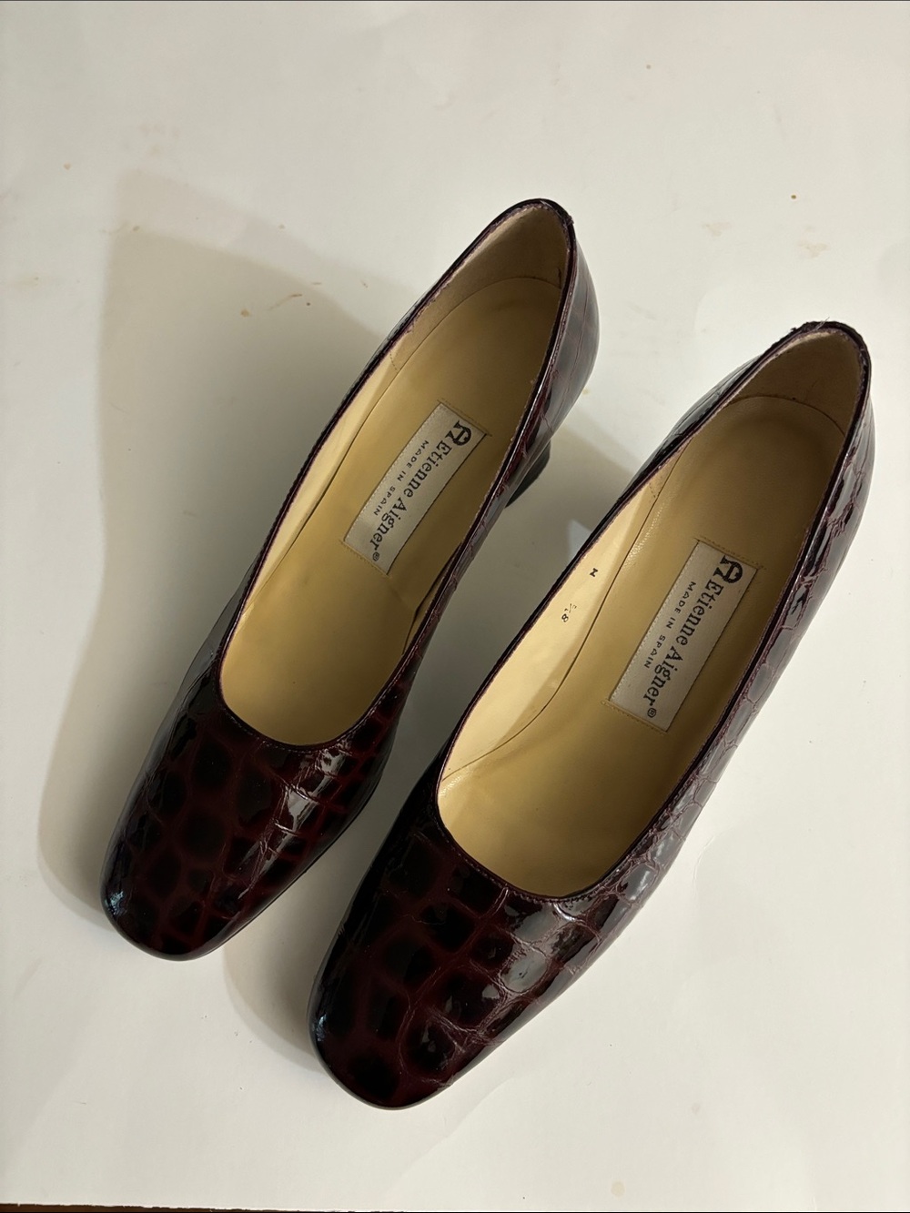 Etienne Aigner Women's Croc-Embossed Dark Burgundy Leather Pumps Size 8.5N